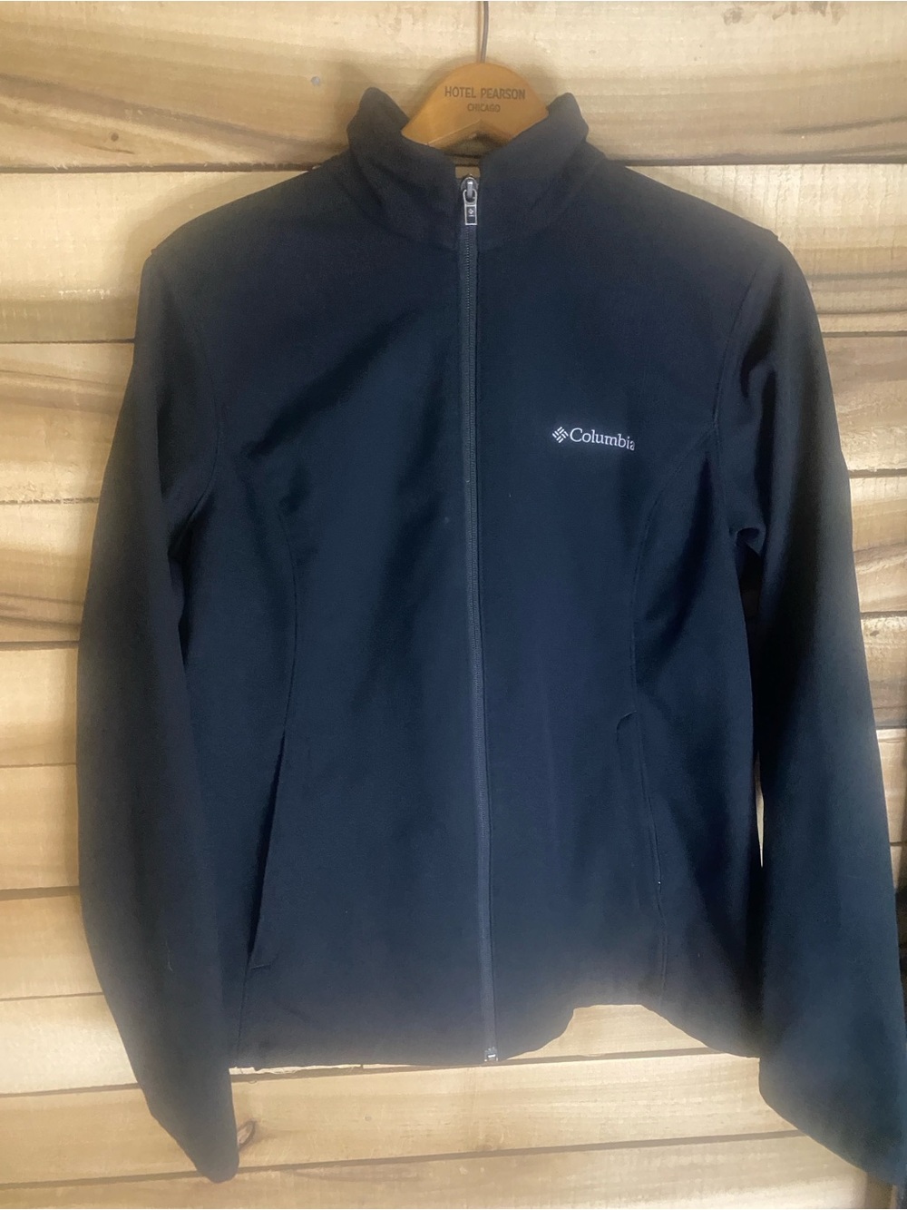 Columbia Black Full-Zip Softshell Jacket size Large